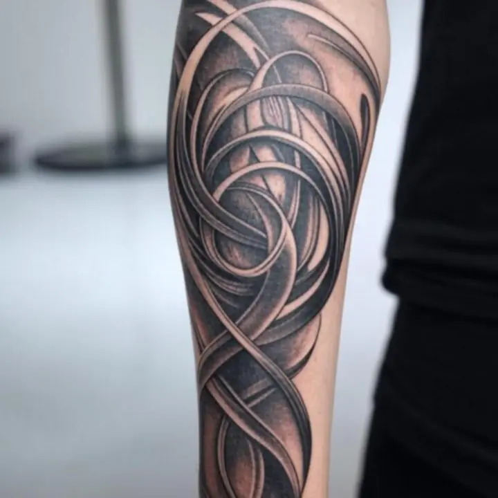 Feketevonalas és geometrikus tetoválás Dóra portfóliójából.